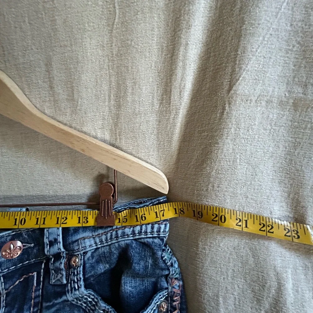 Rock Revival Men's Relaxed Blue Distressed Jeans - Picture 10 of 13